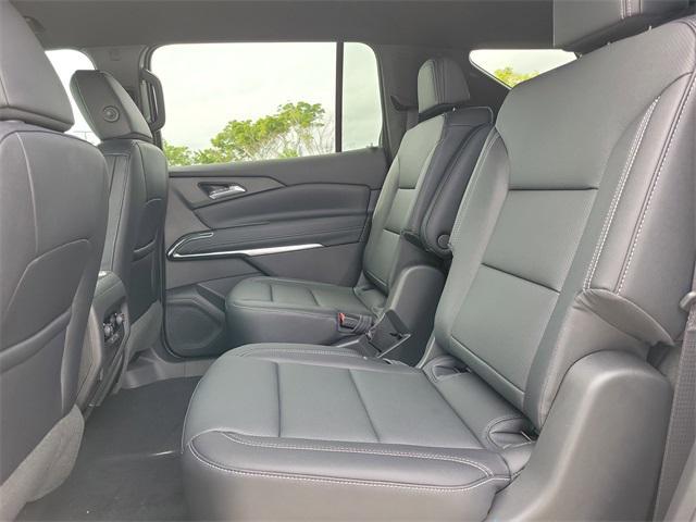 new 2026 Chevrolet Traverse car, priced at $42,143