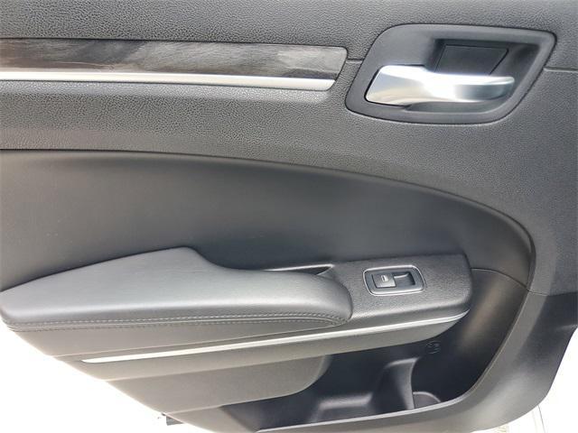 used 2022 Chrysler 300 car, priced at $19,999