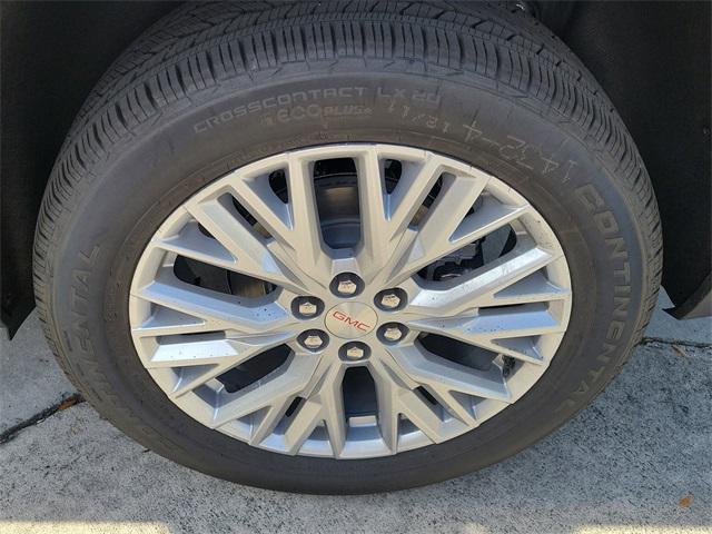 new 2026 GMC Acadia car, priced at $50,365