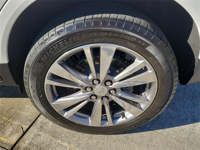 used 2023 Cadillac XT5 car, priced at $30,750