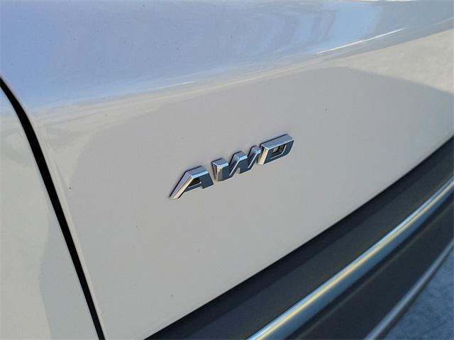 used 2023 Cadillac XT5 car, priced at $30,750