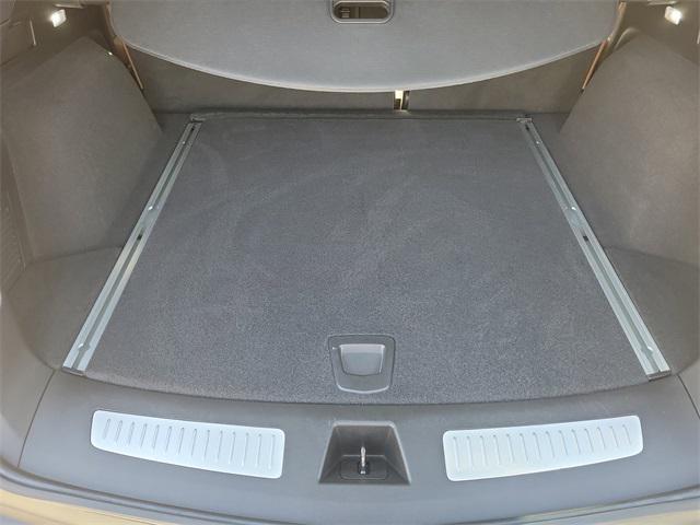 used 2023 Cadillac XT5 car, priced at $30,750