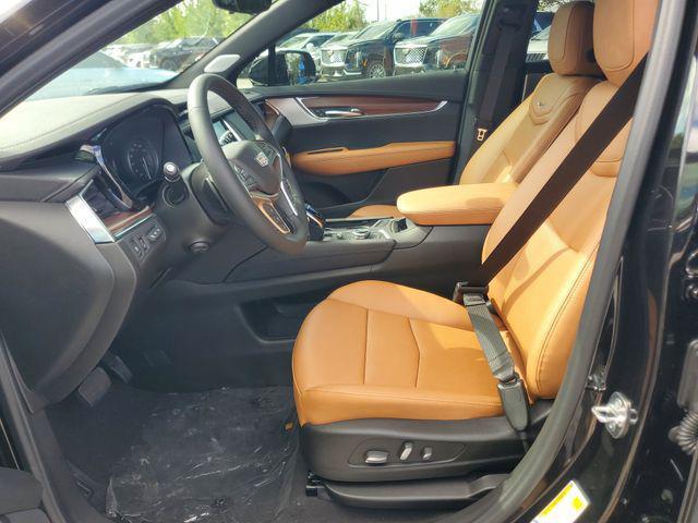 new 2026 Cadillac XT5 car, priced at $55,719