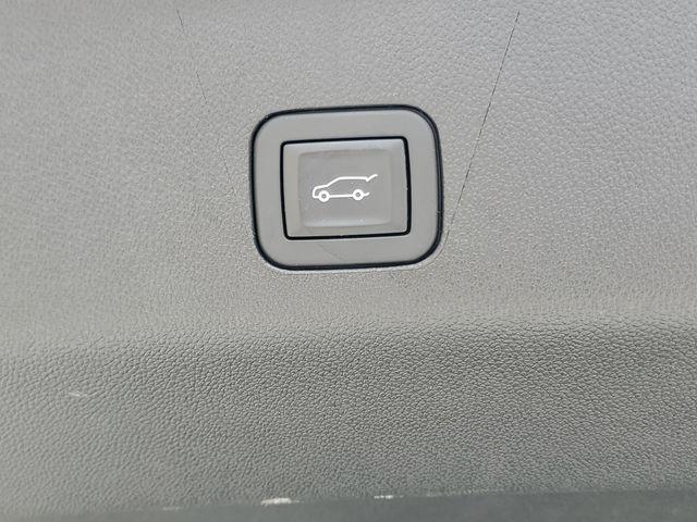 used 2025 GMC Yukon XL car, priced at $76,950