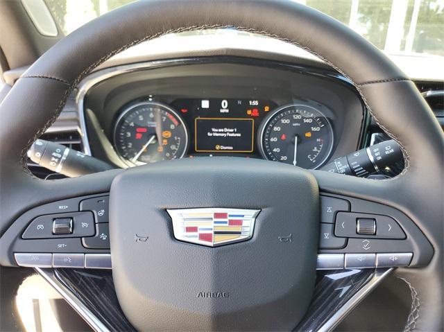 new 2025 Cadillac XT6 car, priced at $60,715