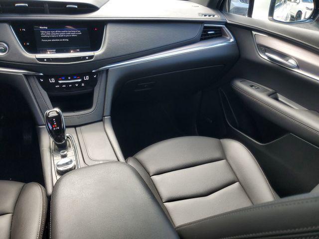 used 2023 Cadillac XT5 car, priced at $27,450