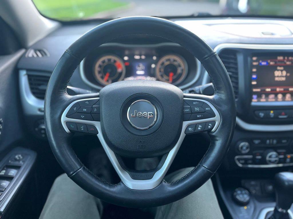 used 2016 Jeep Cherokee car, priced at $9,950