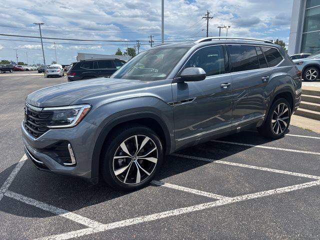 used 2025 Volkswagen Atlas car, priced at $45,448