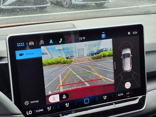 new 2025 Volkswagen Golf GTI car, priced at $37,028