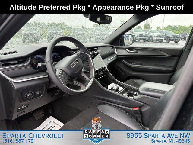 used 2024 Jeep Grand Cherokee car, priced at $33,275
