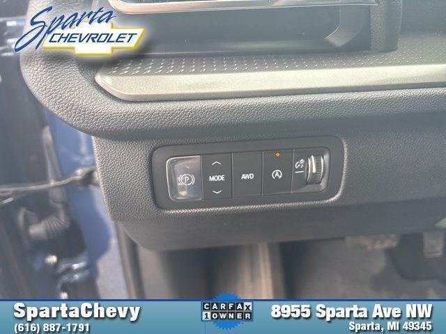 used 2025 Chevrolet Traverse car, priced at $40,975