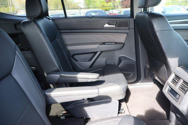 used 2022 Volkswagen Atlas car, priced at $30,101