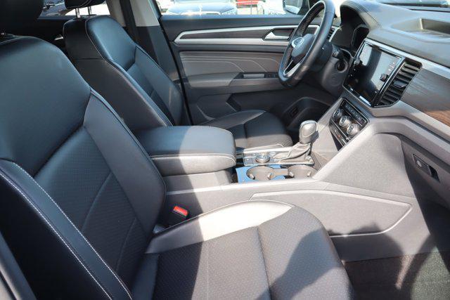 used 2022 Volkswagen Atlas car, priced at $30,101