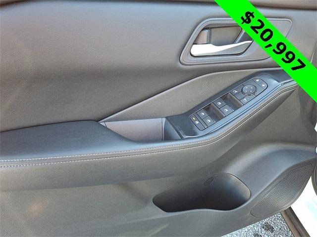 used 2024 Nissan Rogue car, priced at $21,997