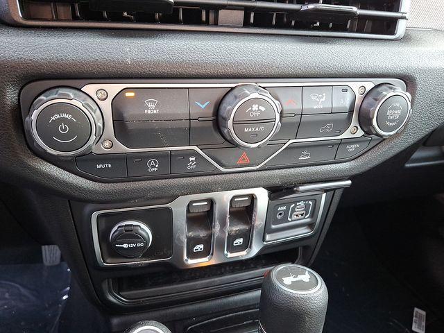 new 2026 Jeep Wrangler car, priced at $39,891
