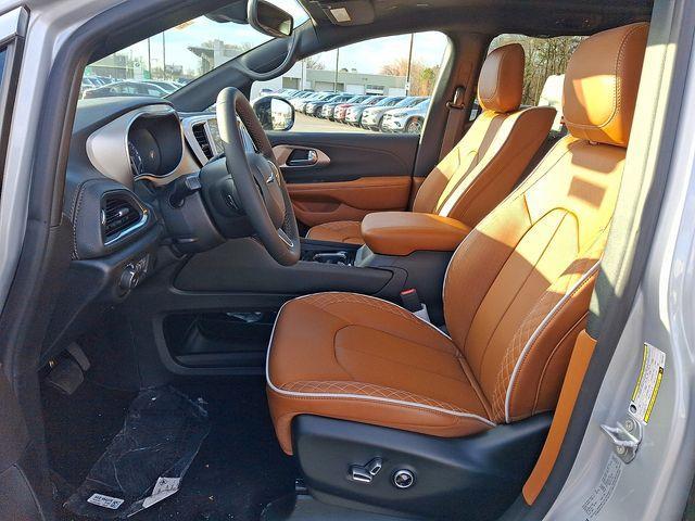 new 2026 Chrysler Pacifica car, priced at $55,631