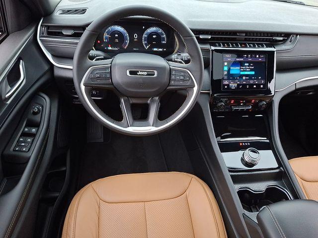 used 2025 Jeep Grand Cherokee L car