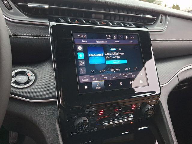 used 2025 Jeep Grand Cherokee L car