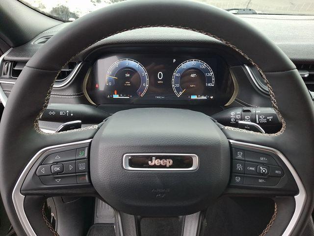 used 2025 Jeep Grand Cherokee L car