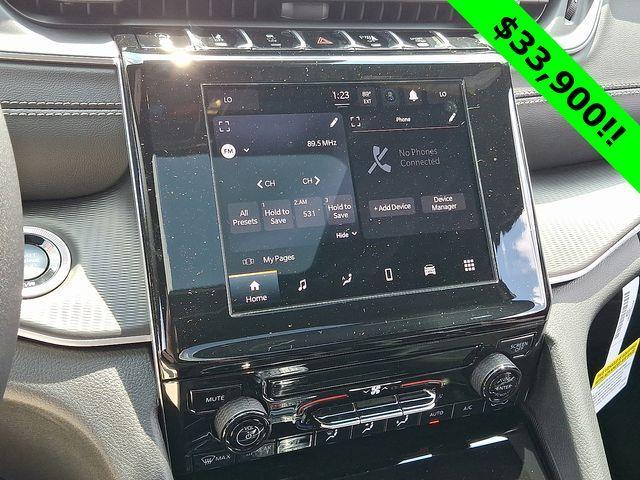 new 2025 Jeep Grand Cherokee car, priced at $35,797