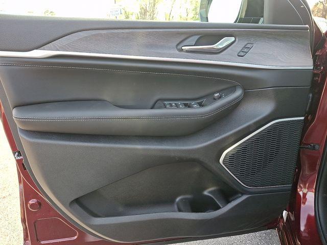 new 2026 Jeep Grand Cherokee car, priced at $55,724