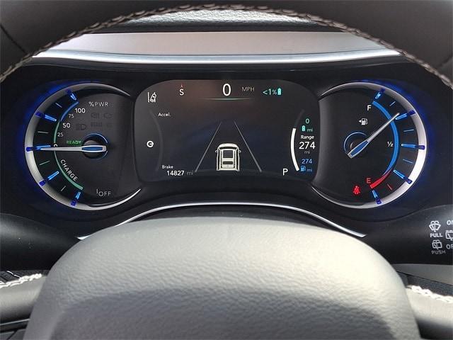 used 2025 Chrysler Pacifica Hybrid car, priced at $37,900