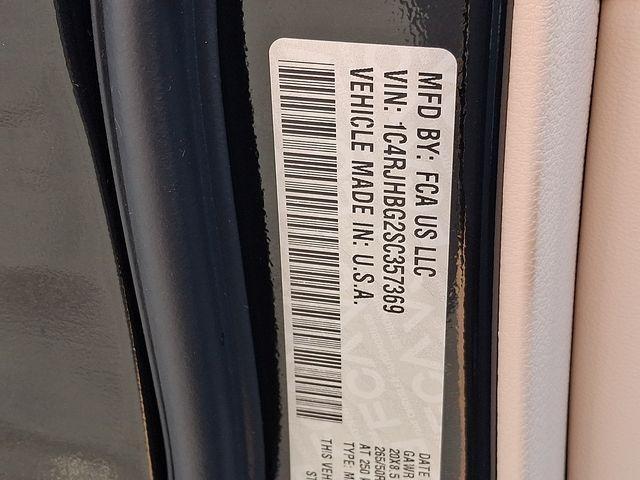 new 2025 Jeep Grand Cherokee car, priced at $45,625