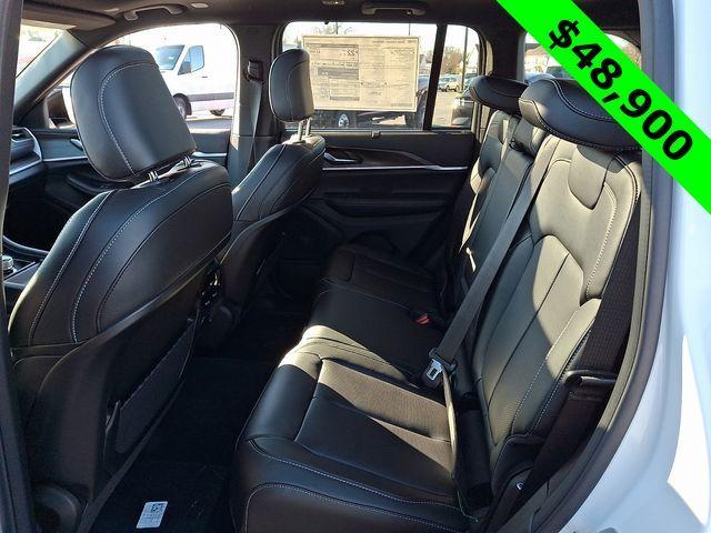 new 2025 Jeep Grand Cherokee car, priced at $47,722