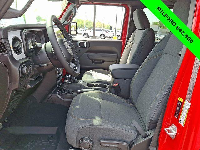 new 2025 Jeep Wrangler car, priced at $41,658
