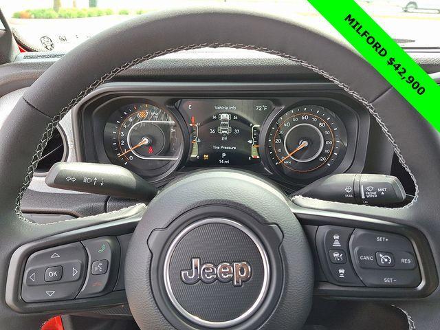 new 2025 Jeep Wrangler car, priced at $41,658