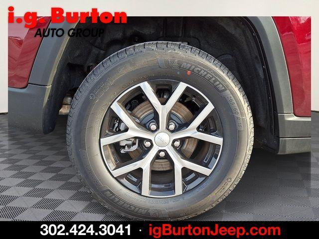 new 2026 Jeep Grand Cherokee car, priced at $48,985