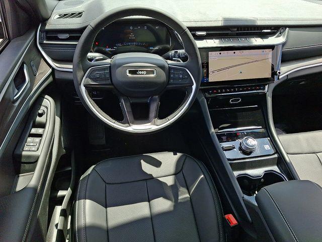 new 2026 Jeep Grand Cherokee car, priced at $52,624