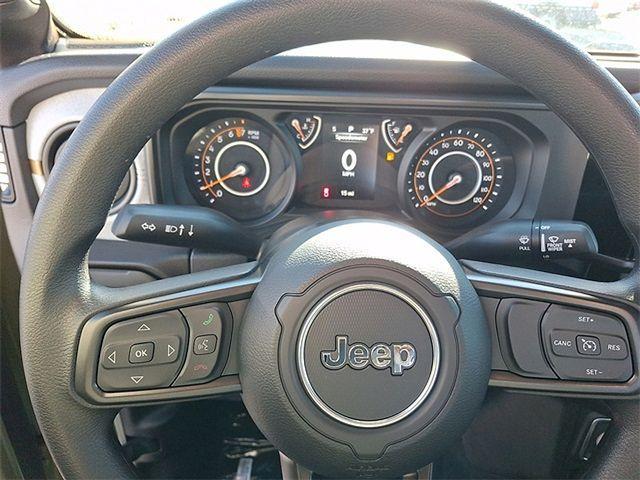 new 2026 Jeep Gladiator car, priced at $42,002