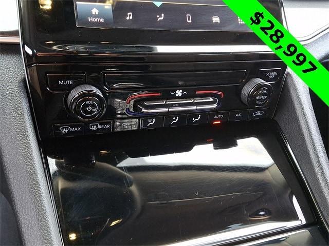 used 2023 Jeep Grand Cherokee car, priced at $28,997