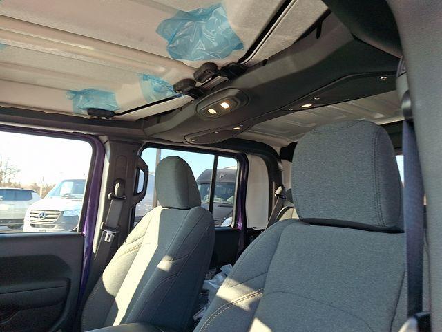 new 2026 Jeep Gladiator car, priced at $45,900