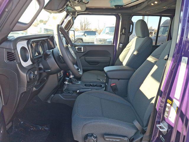 new 2026 Jeep Gladiator car, priced at $45,900