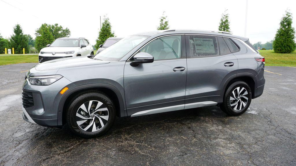 new 2026 Volkswagen Tiguan car, priced at $32,992