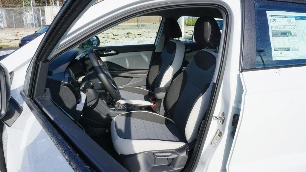 new 2026 Volkswagen Taos car, priced at $30,387