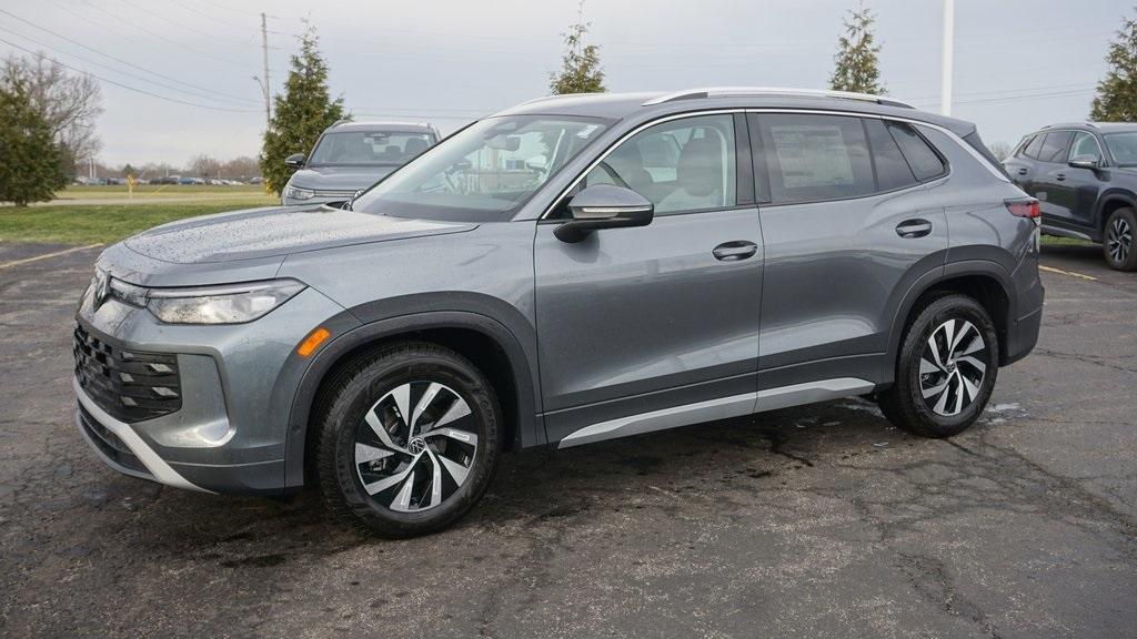 new 2026 Volkswagen Tiguan car, priced at $32,992