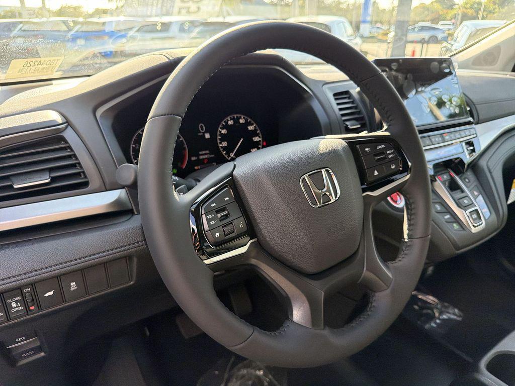 new 2026 Honda Odyssey car, priced at $42,518