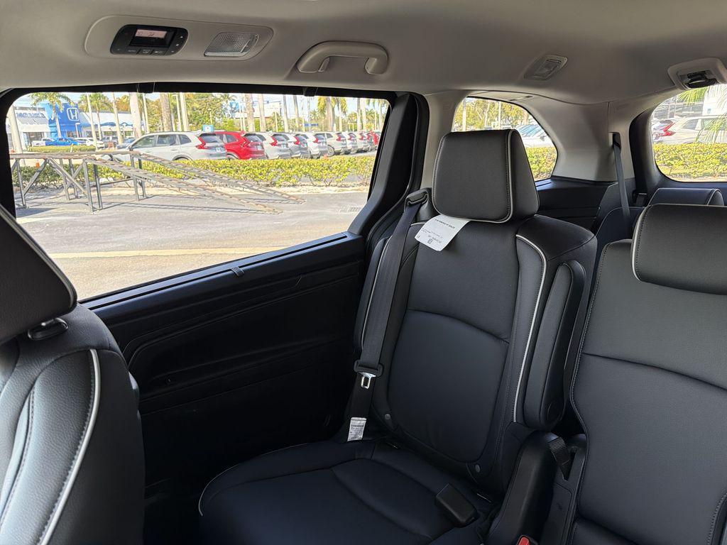 new 2026 Honda Odyssey car, priced at $47,467