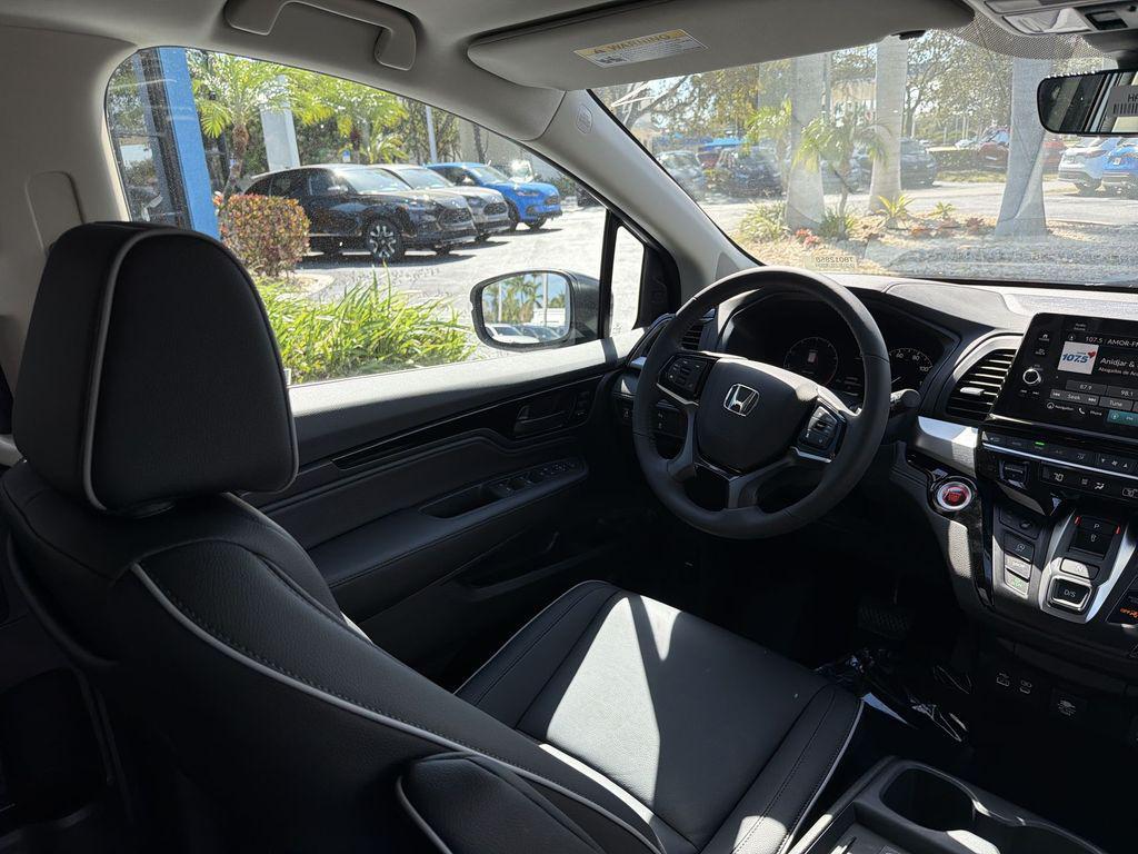 new 2026 Honda Odyssey car, priced at $47,467