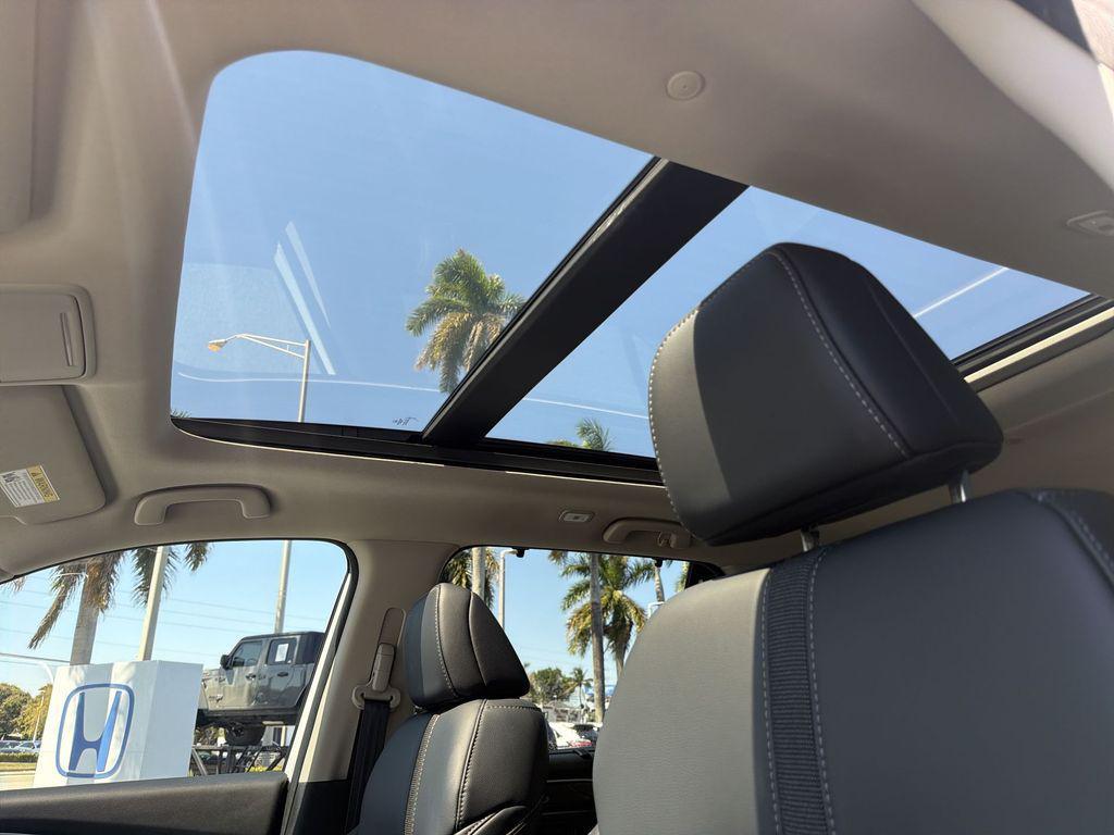 used 2023 Honda Pilot car, priced at $39,199