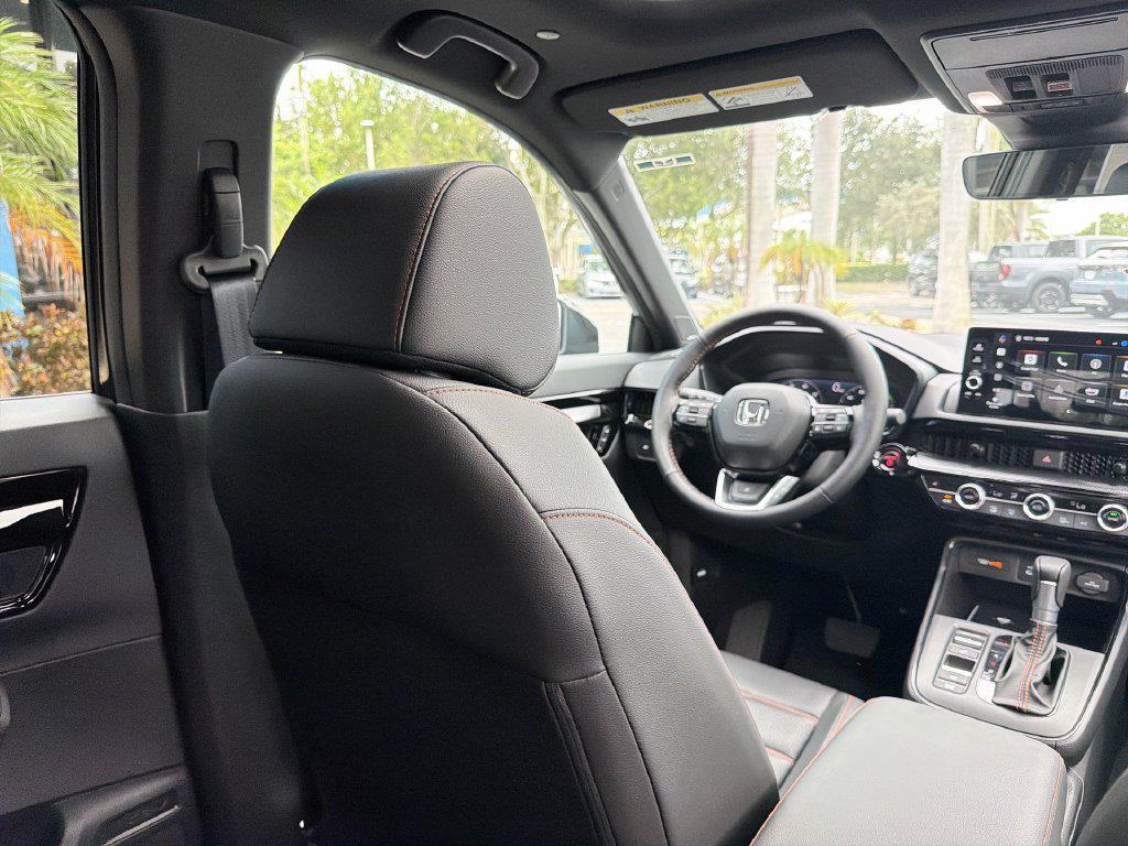 new 2027 Honda CR-V Hybrid car, priced at $46,068