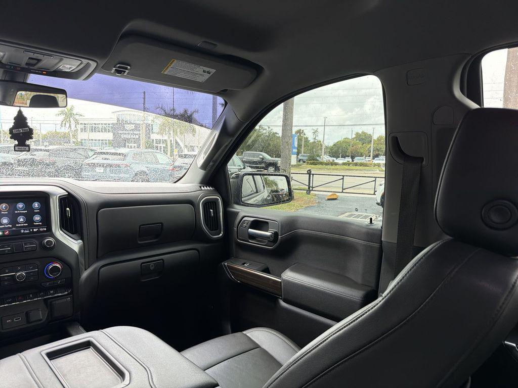 used 2022 Chevrolet Silverado 1500 Limited car, priced at $32,900