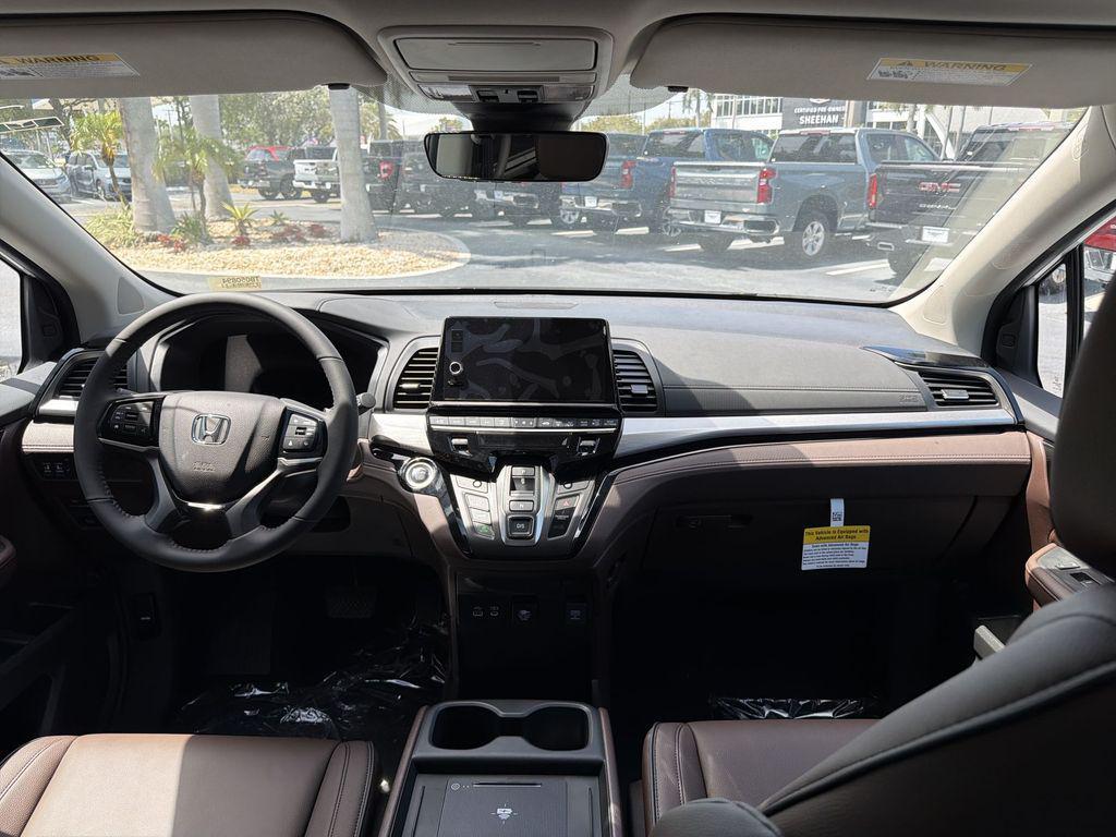 new 2026 Honda Odyssey car, priced at $47,467