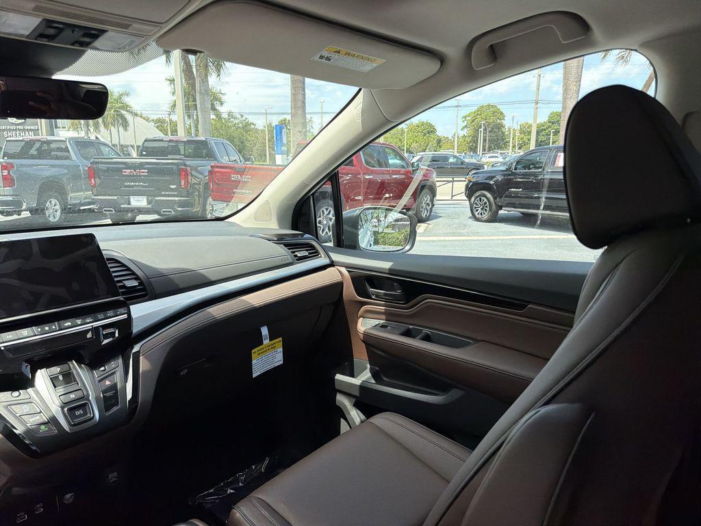 new 2026 Honda Odyssey car, priced at $47,467