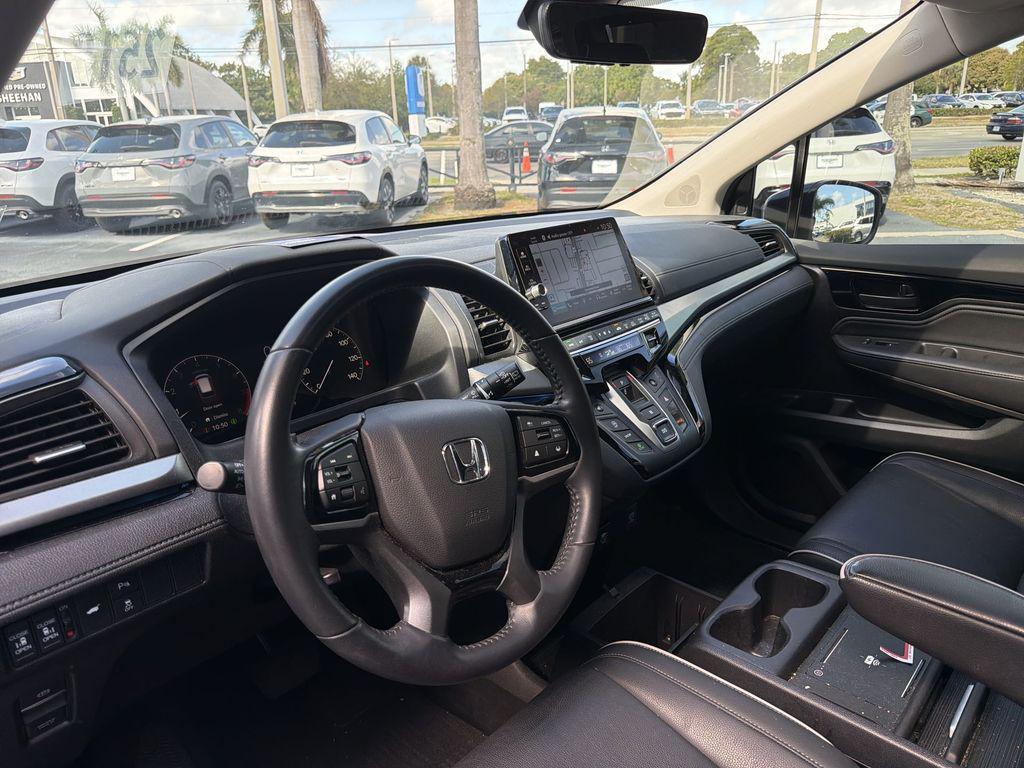 used 2025 Honda Odyssey car, priced at $39,559