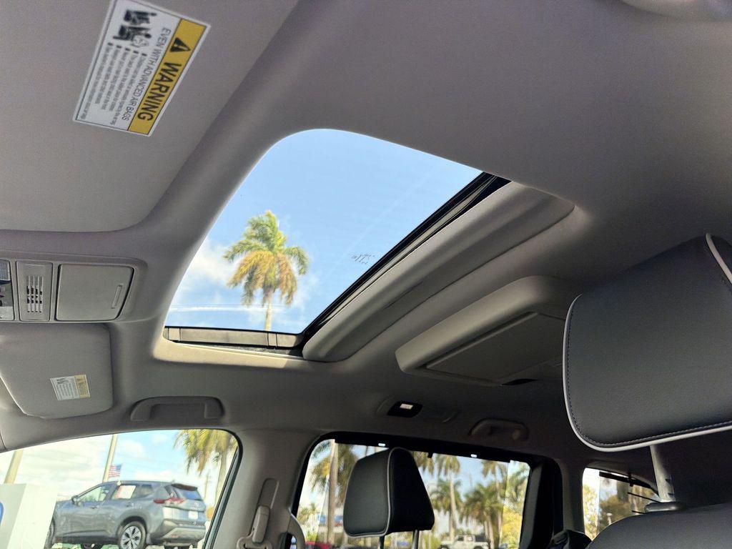 used 2025 Honda Odyssey car, priced at $39,559