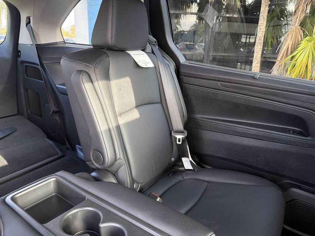 new 2026 Honda Odyssey car, priced at $42,518